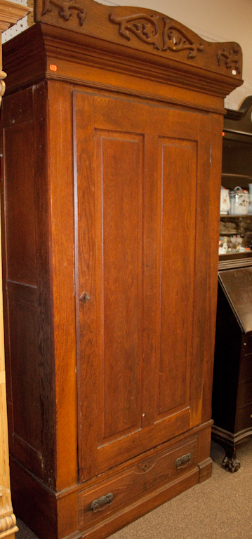 Victorian walnut armoire Estimate