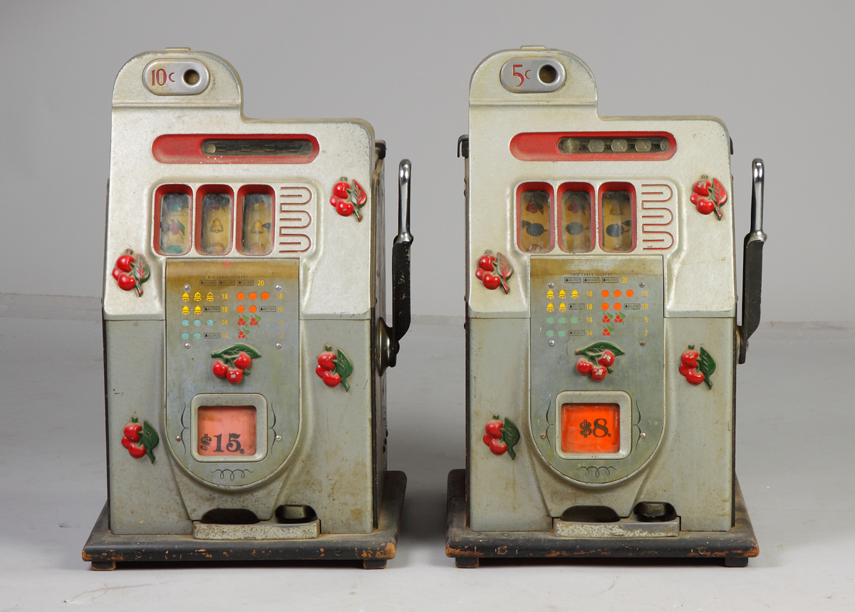 5 cent Mills Cherry Slot Machine#486818.Condition: