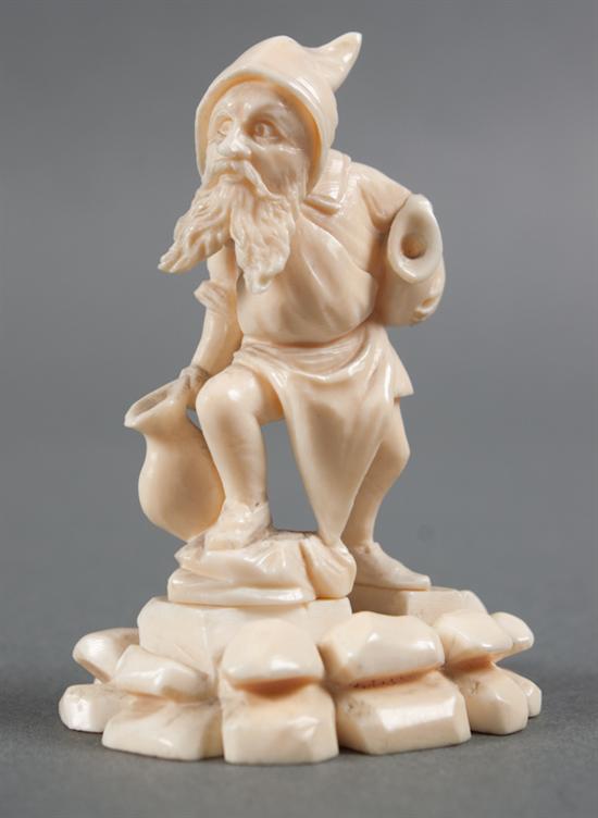 Continental carved ivory gnome 138ac8