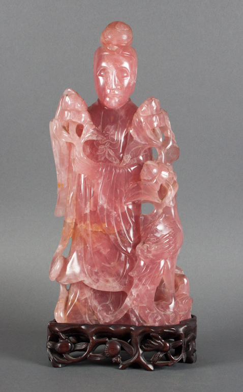 Chinese carved pink quartz figure 138c26