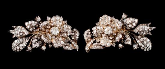 Pair of diamond and gold flower 138dc2