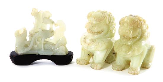 Chinese carved jade figures late 138e81