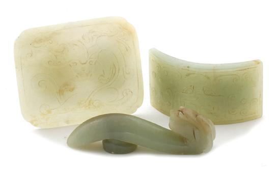 Chinese carved jade wei buckles  138e90