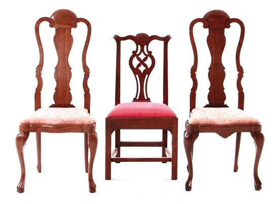 Collection of three English sidechairs 138eb8