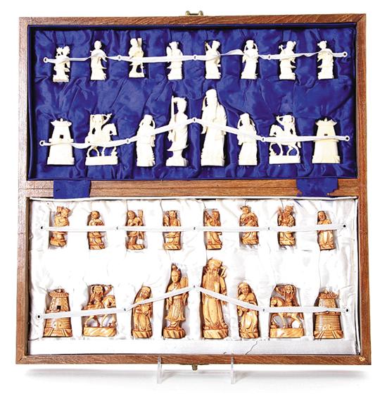 Chinese carved ivory chess set with