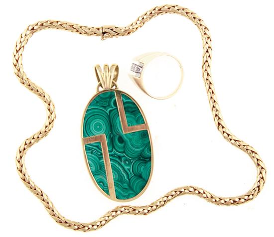 Gold necklace malachite pendant 138fe6