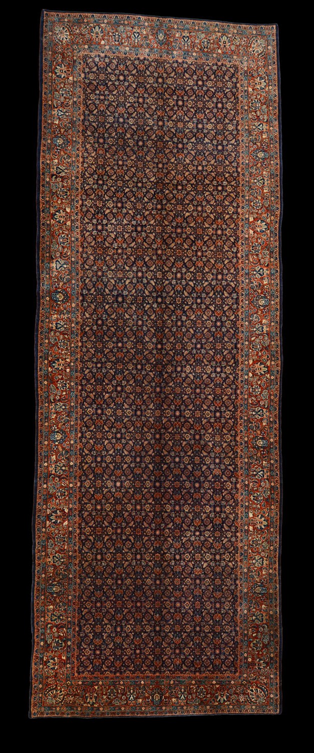 PERSIAN FERAGHAN CARPET The dark