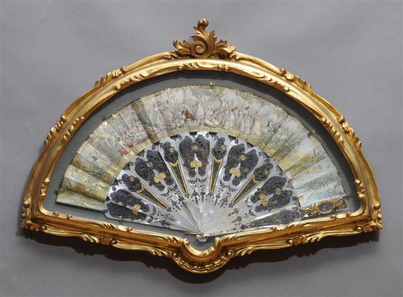 FRENCH LITHOGRAPHIC FAN With scene