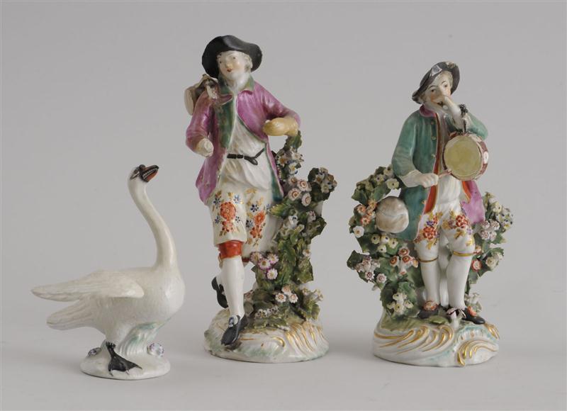 PAIR OF CHELSEA TYPE PORCELAIN