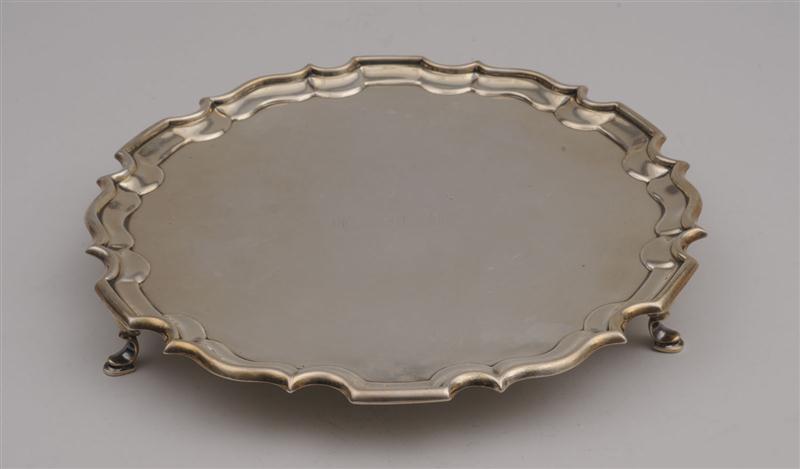 ENGLISH SILVER TRIPOD SALVER Thomas 13cdee