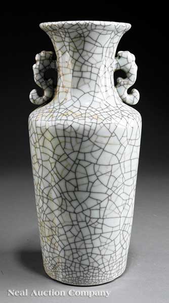 A Chinese Guan Type Porcelain Vase 13d0e0