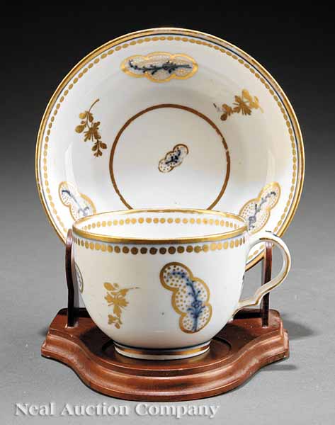 A Meissen Porcelain Cup and Saucer 13d440