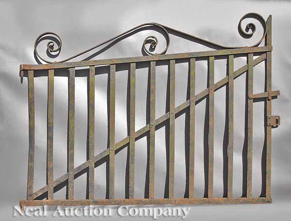 A Pair of Antique Iron Carriage 13d60c