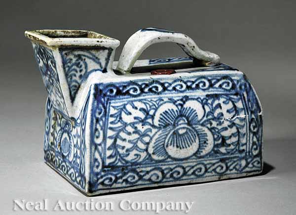 A Chinese Blue and White Porcelain 13b47c