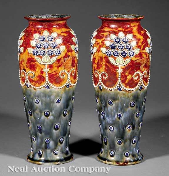 A Pair of Royal Doulton Pottery 13e633