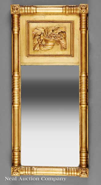 An American Classical Carved Giltwood 13e704