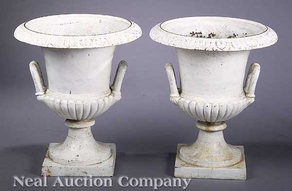 A Pair of American Cast Iron Garden 13e7a8