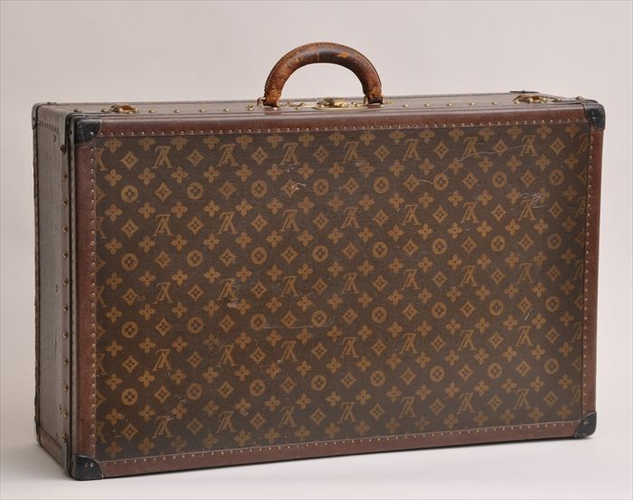 LOUIS VUITTON BRASS MOUNTED LEATHER 13ebab