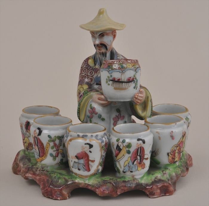 CONTINENTAL PORCELAIN CHINOISERIE