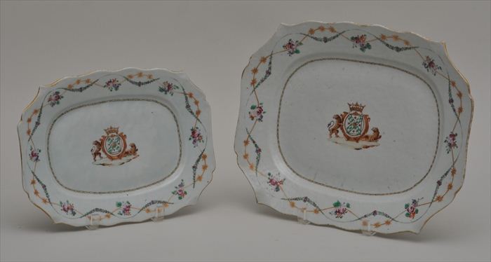 TWO CHINESE EXPORT PORCELAIN ARMORIAL 13ec66