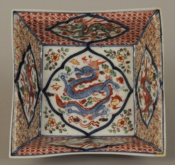 CHINESE PORCELAIN SQUARE DISH 2
