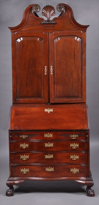 MASSACHUSETTS CHIPPENDALE BUREAU