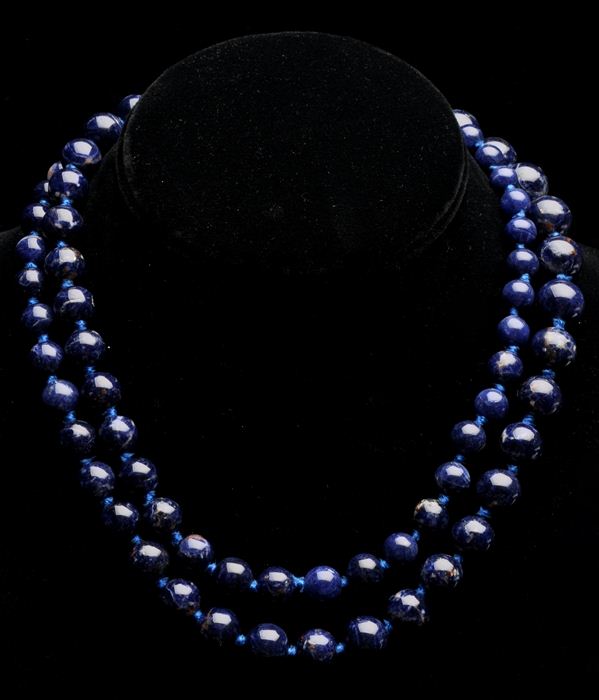 LAPIS BEAD NECKLACE WITH GOLD CLASP