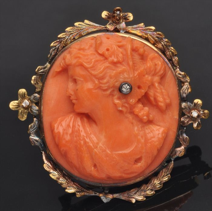CARVED CORAL CAMEO BROOCH Unmarked;