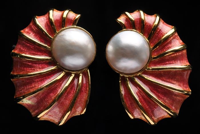 GOLD ENAMEL AND MABE PEARL EARRINGS