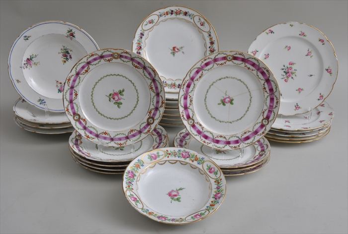 GROUP OF CONTINENTAL PORCELAIN 13f220