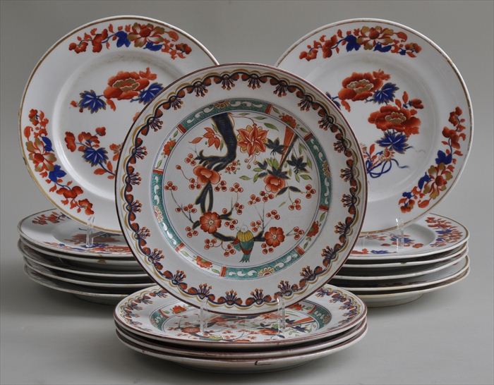 TWELVE CHAMBERLAIN WORCESTER PORCELAIN