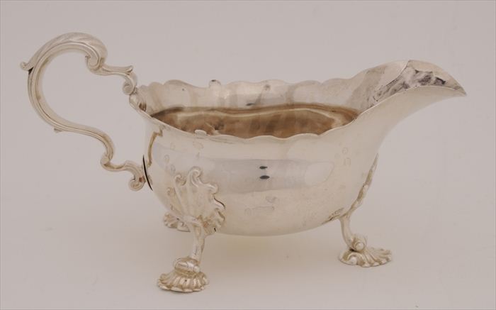 GEORGE II SILVER TRIPOD SAUCE BOAT