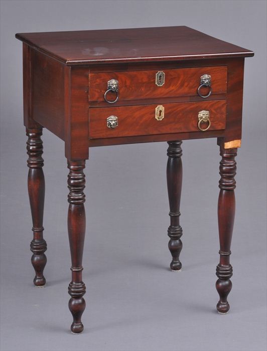 FEDERAL CARVED MAHOGANY NIGHT STAND