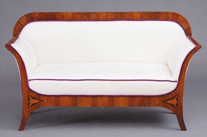 BIEDERMEIER WALNUT SETTEE Inlaid 13f36d