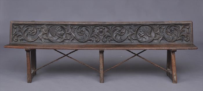 BAROQUE CARVED OAK BENCH The low