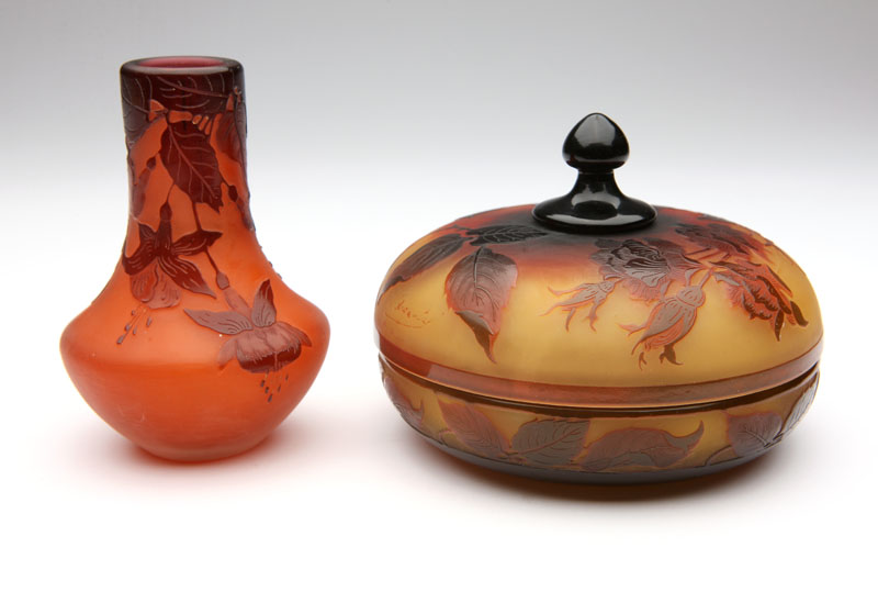 Each: circa 1900 the vase: cameo