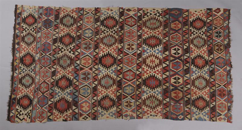 CAUCASIAN KILIM Worked with hexagons 13f502