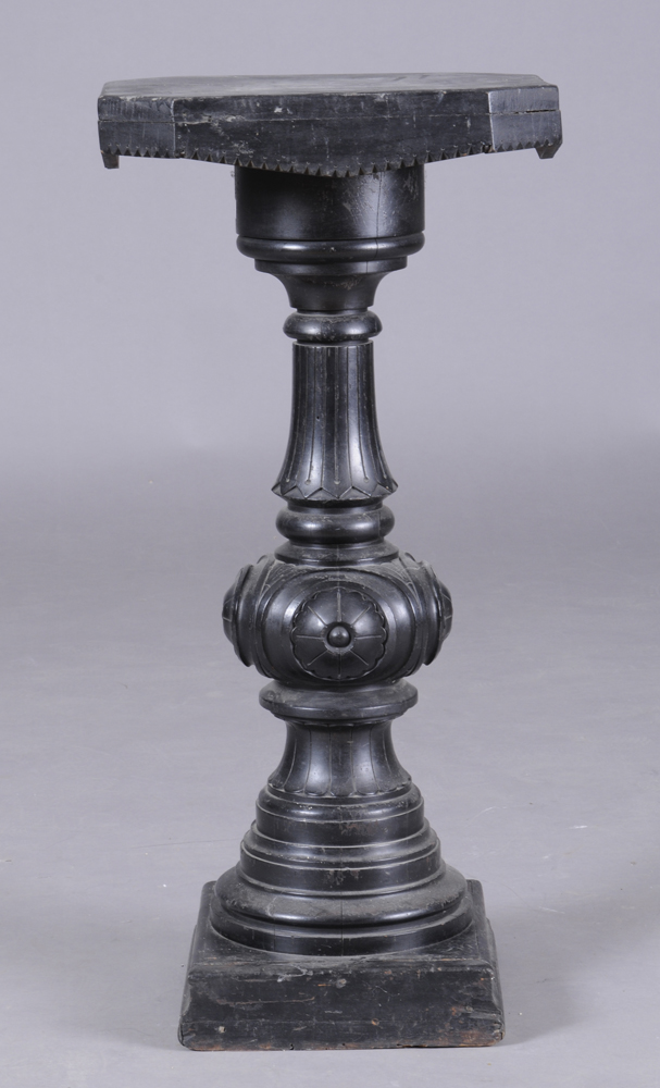 VICTORIAN STYLE EBONIZED PEDESTAL