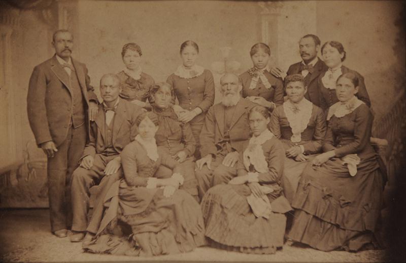 UNKNOWN C.1875: BLACK FAMILY PORTRAIT