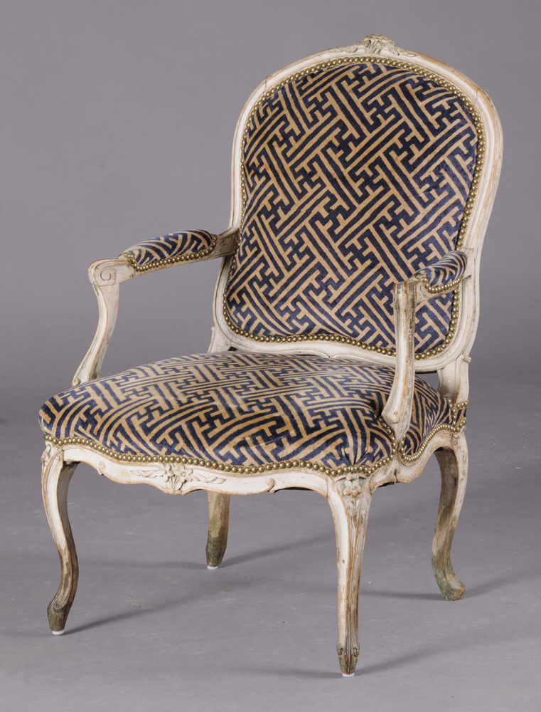 LOUIS XV PAINTED FAUTEUIL  13f721