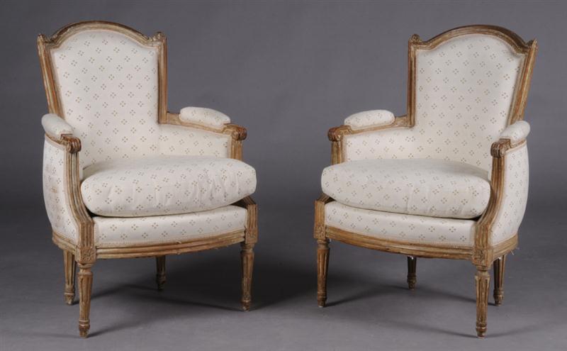 PAIR OF LOUIS XVI PAINTED BEECHWOOD 13f756