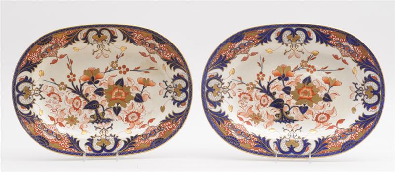 PAIR OF DERBY PORCELAIN PLATTERS