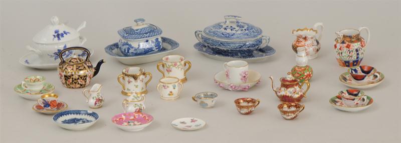 THREE MINIATURE PORCELAIN TUREENS AND