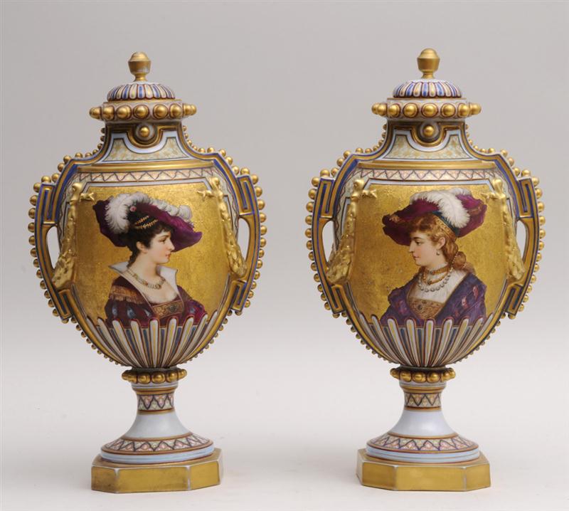 PAIR OF FRENCH PORCELAIN PICTORIAL