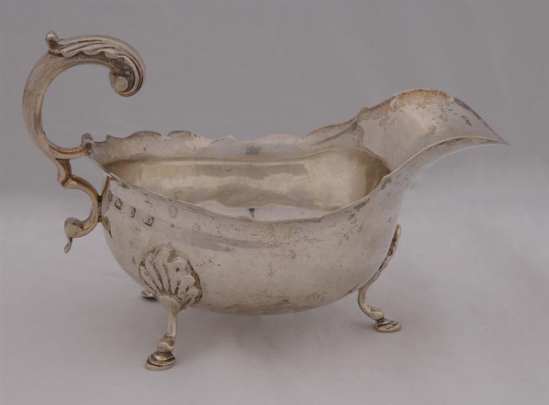 VICTORIAN SILVER SAUCE BOAT G.N.