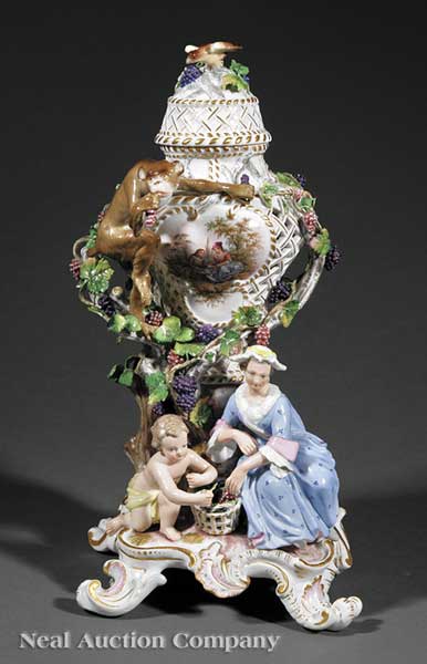 A Meissen Porcelain Figural Potpourri 13fc81