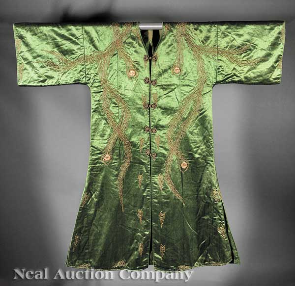 A Chinese Padded Green Silk Surcoat 13fceb