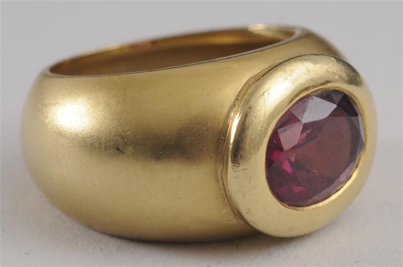 TOURMALINE GOLD RING Stamped 18k.