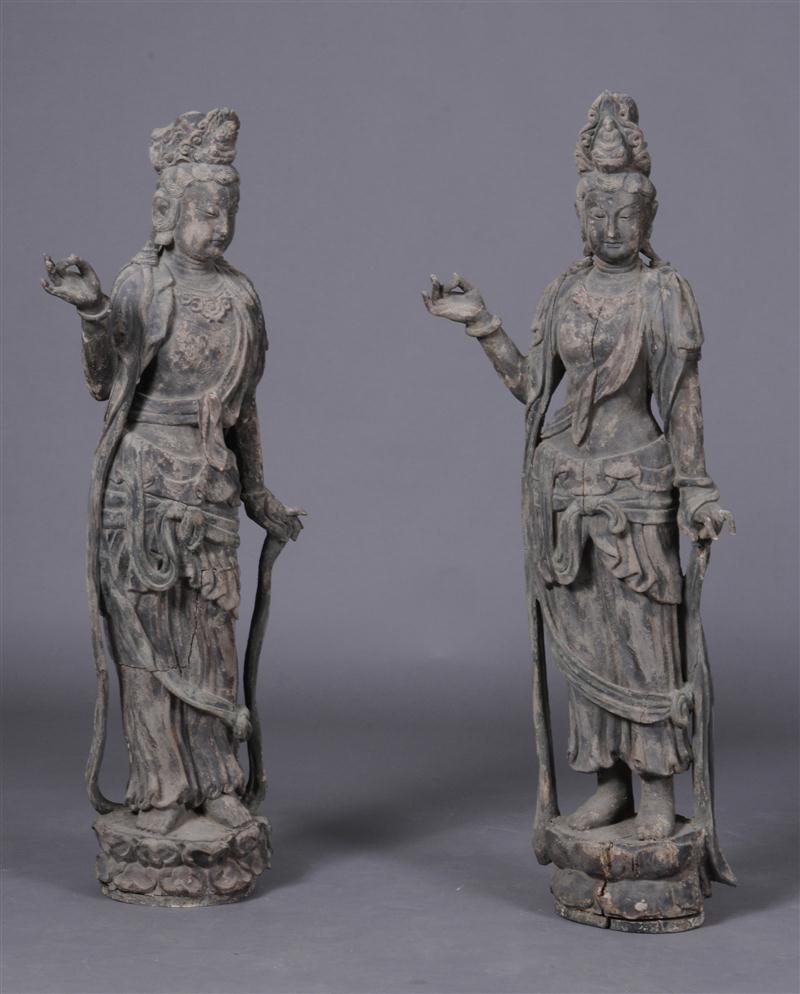 PAIR OF CHINESE CARVED AND BLACK