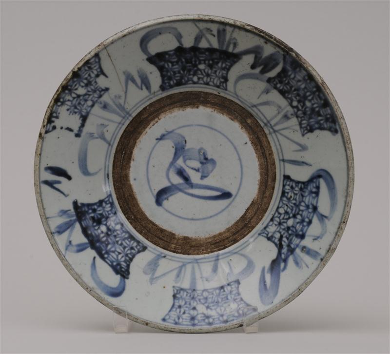 JAPANESE BLUE AND WHITE POTTERY 13dc14